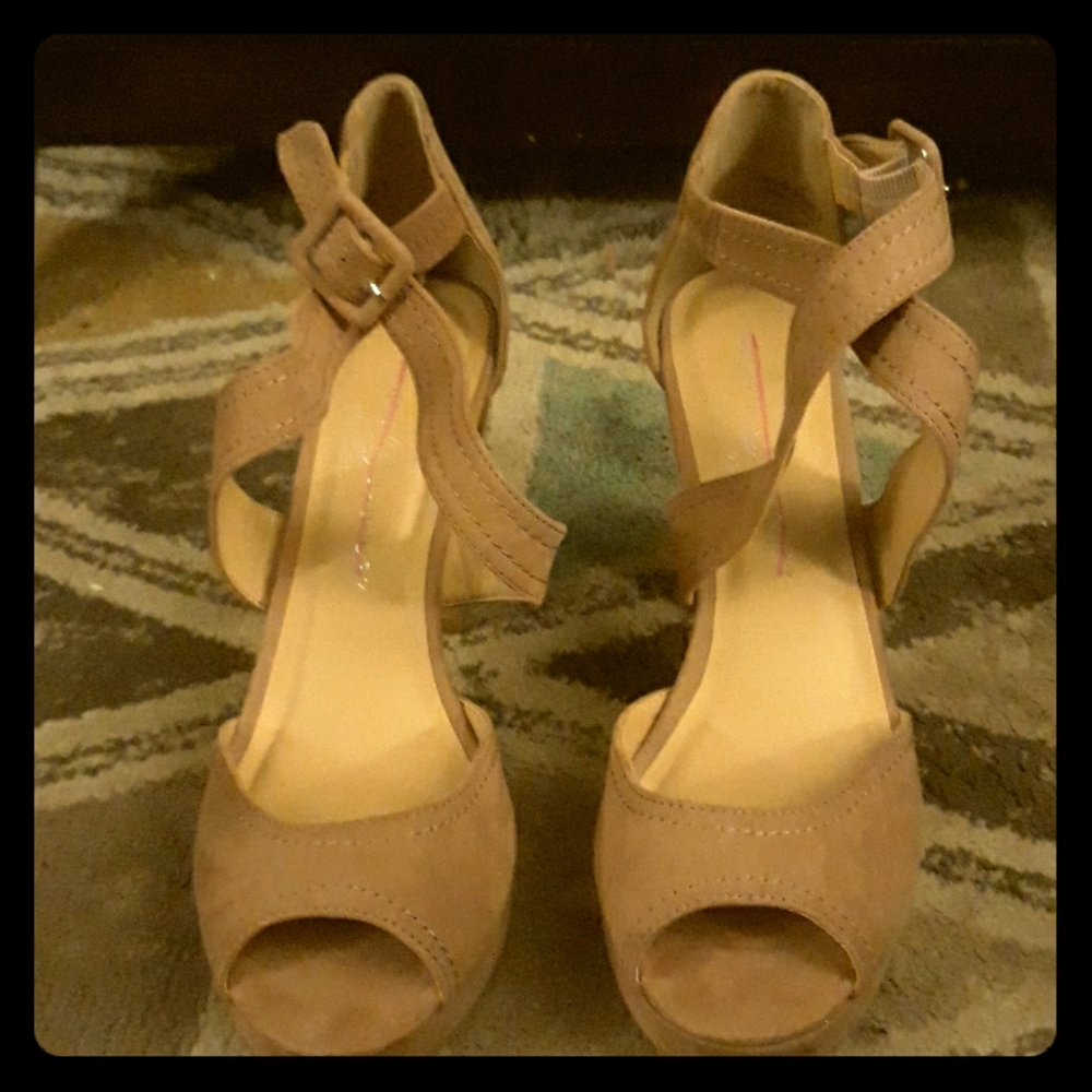 Tan heels